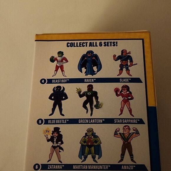 DC Comics Batman Mystery Blind  Boxes - Picture 5 of 7